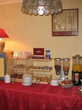 Lapeyronie Otel 2*
