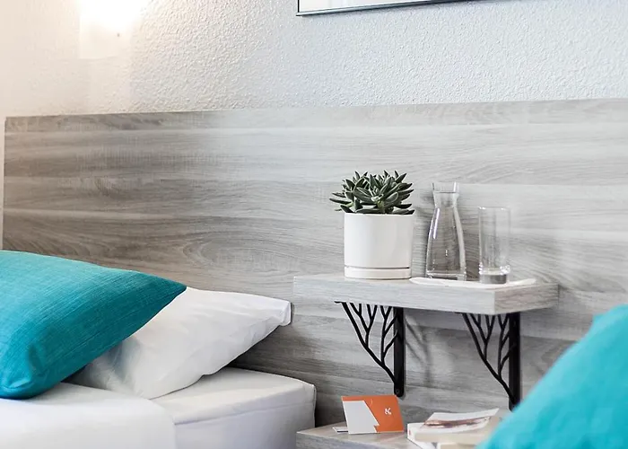 Lapeyronie Отель