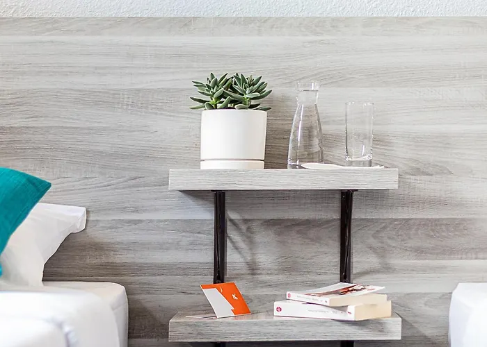 Отель Lapeyronie