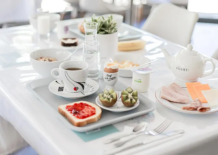 Lapeyronie Отель 2*