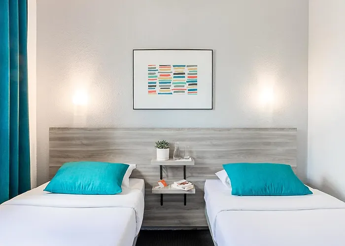 Отель Lapeyronie