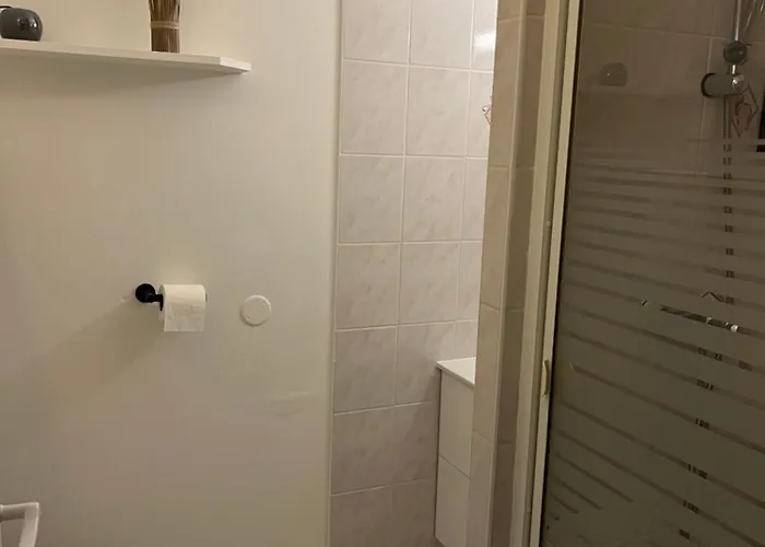 Lapeyronie Otel 2*