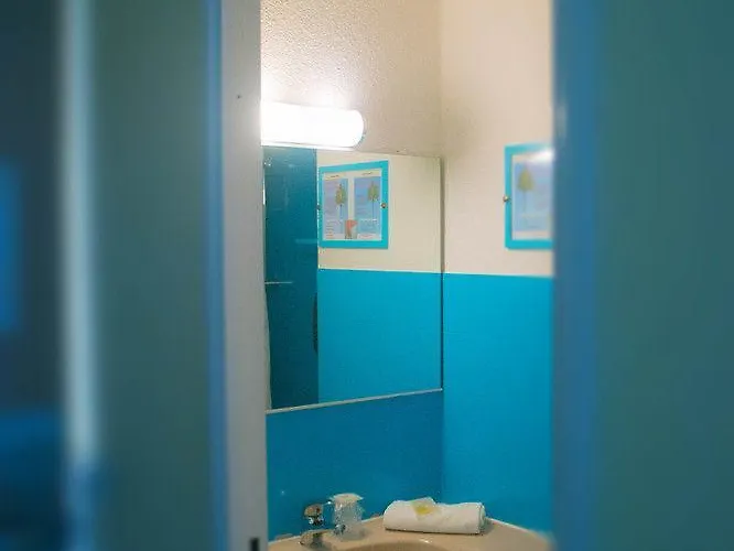 Lapeyronie Отель 2*