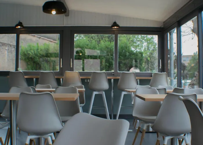 Lapeyronie Отель 2*